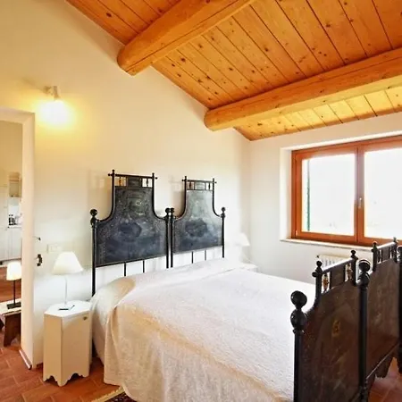 Pettirosso - Luxury Countryside Retreat With View Διαμέρισμα Ripe